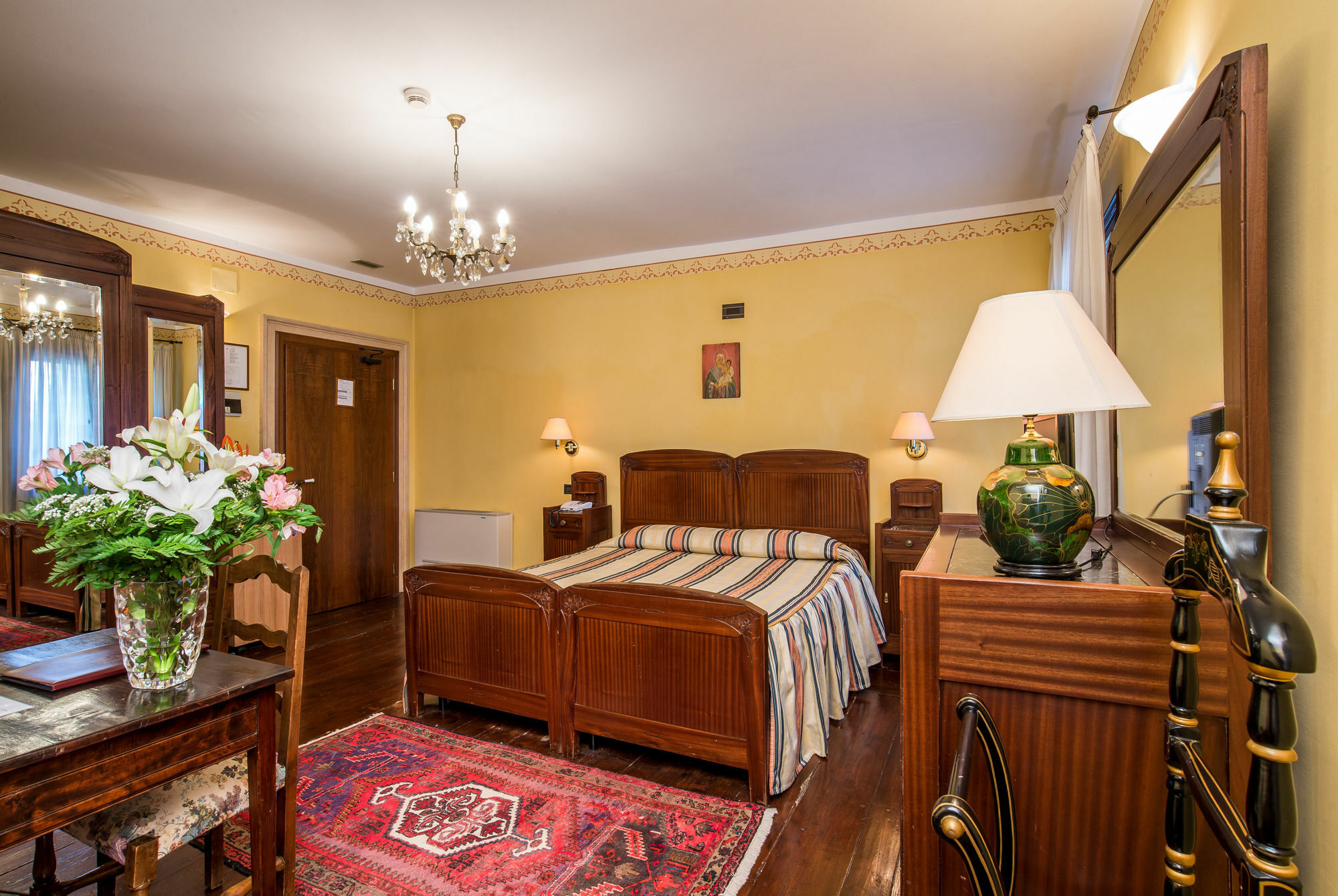 Western Tacchi Hotel